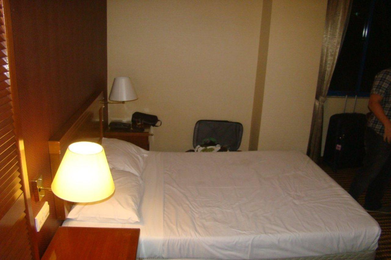 Oxford Hotel Singapura Exterior foto