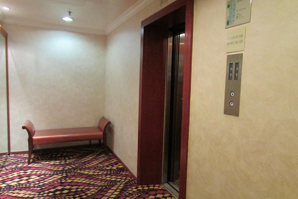 Oxford Hotel Singapura Exterior foto